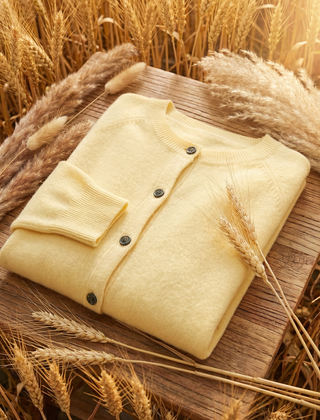 Women’s Merino Button-Front Cardigan in Yellow