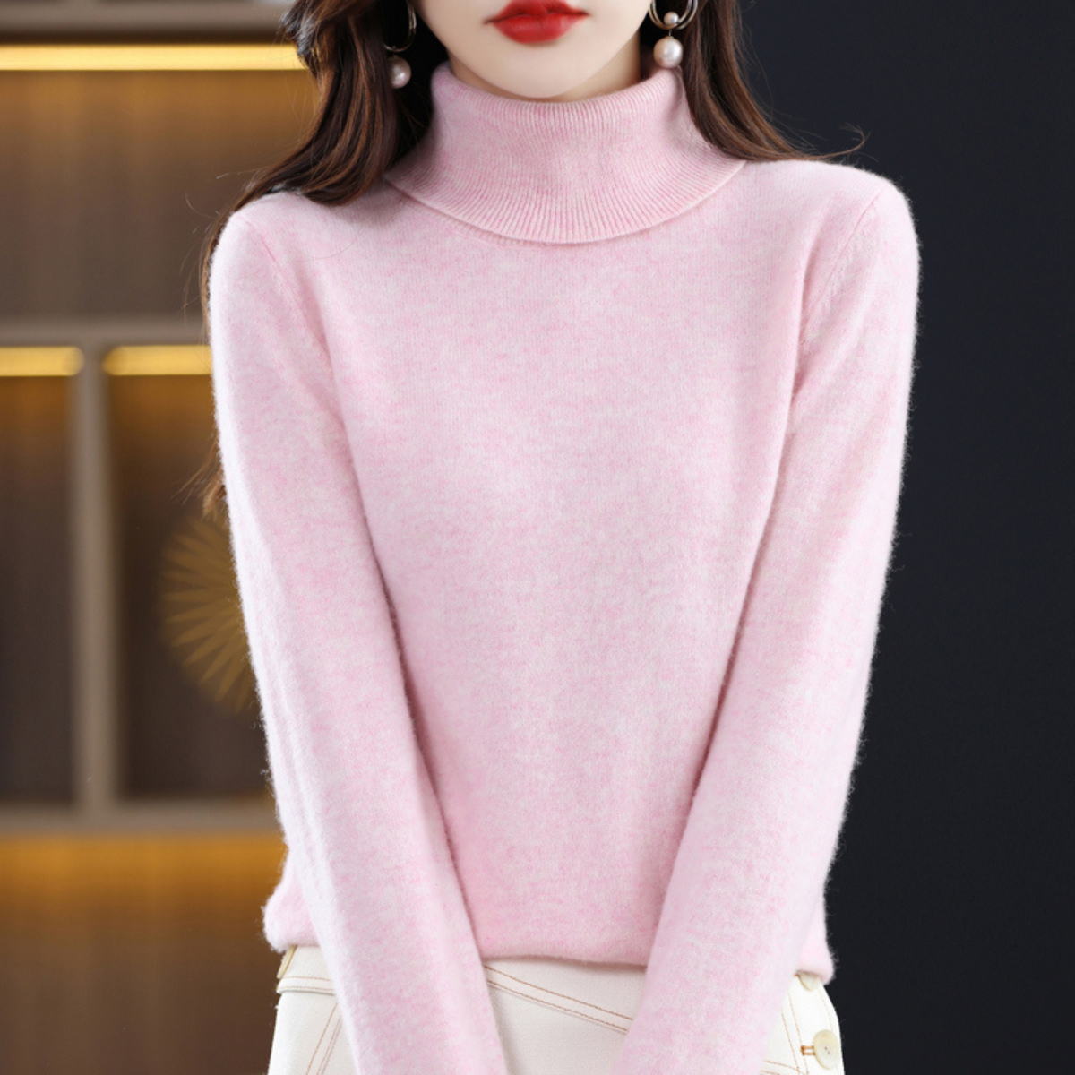 Women’s Cashmere-Blend Slim Turtleneck Sweater in Light Pink