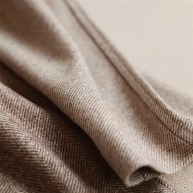 Men’s Tailored Herringbone Pants