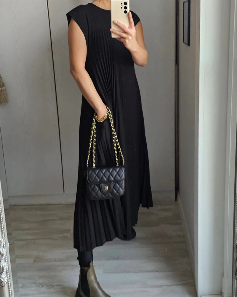 Gwendoline | Pleated Maxi Dress