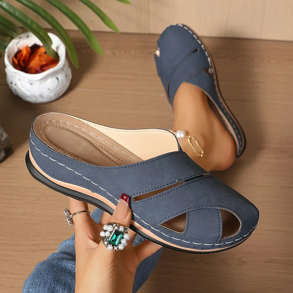 Ella™ | Stylish Round Toe Platform Wedge Sandals