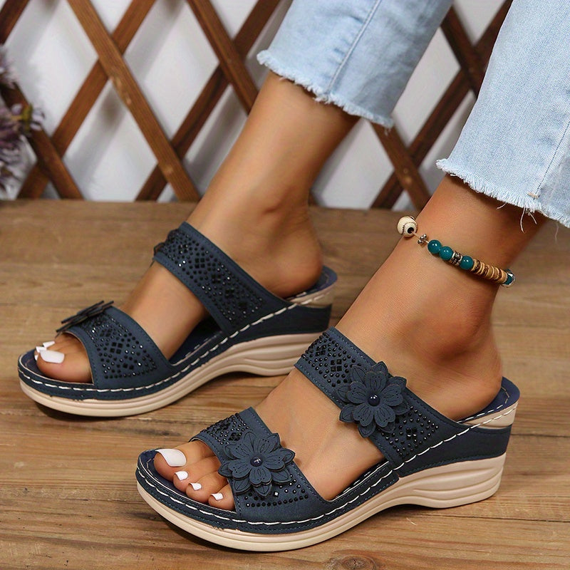 Delor™ | Floral Wedge Slides