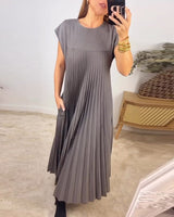 Gwendoline | Pleated Maxi Dress