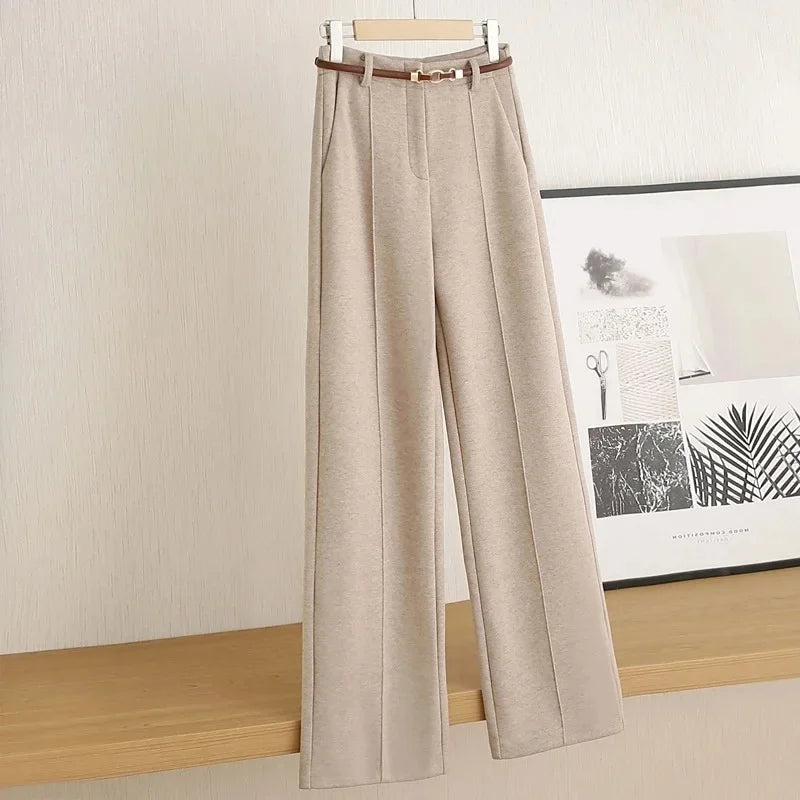 Women’s Lambswool Straight-Leg Tailored Pants in Apricot