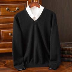 Men’s Cashmere-Blend V-Neck Sweater in Black