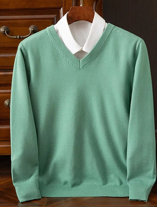 Men’s Cashmere-Blend V-Neck Sweater in Green