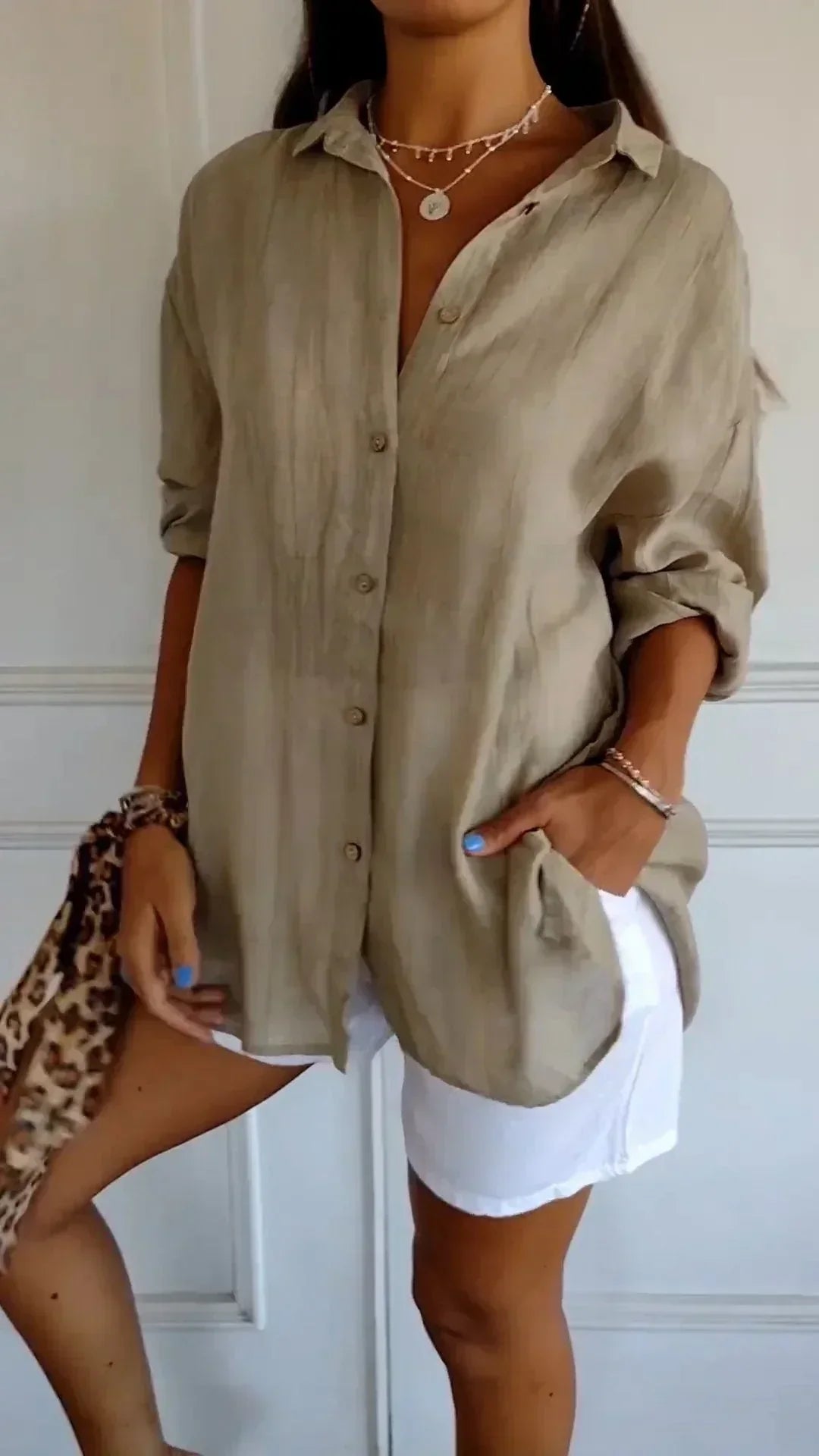 Ealasaid | Women's Relaxed Fit Button-Down Blouse