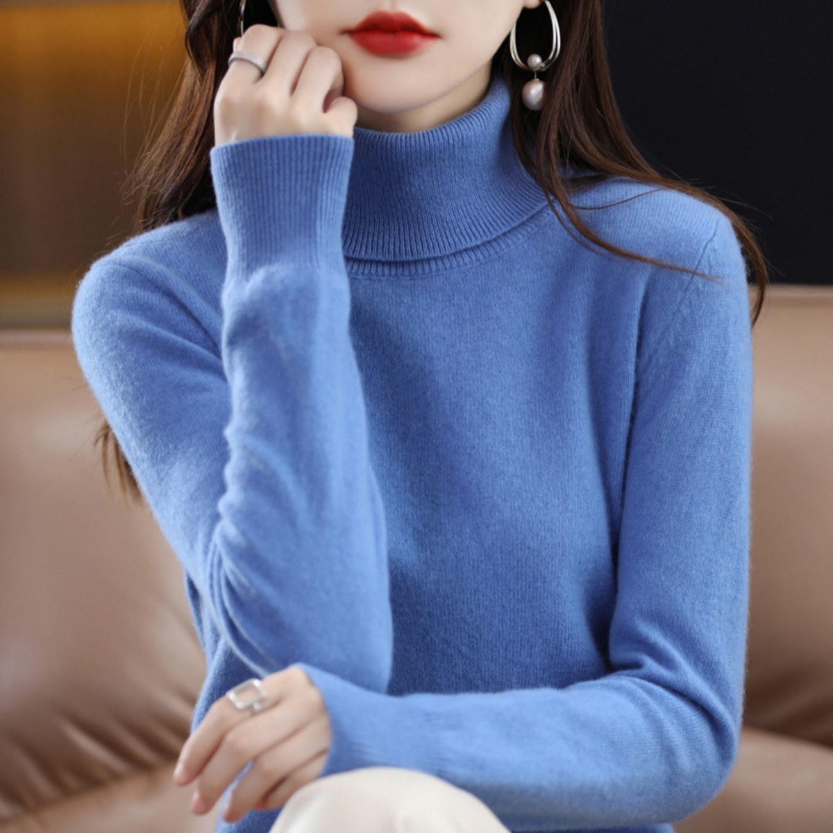 Women’s Cashmere-Blend Slim Turtleneck Sweater in Blue