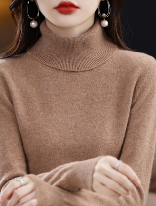 Women’s Cashmere-Blend Slim Turtleneck Sweater in Brown