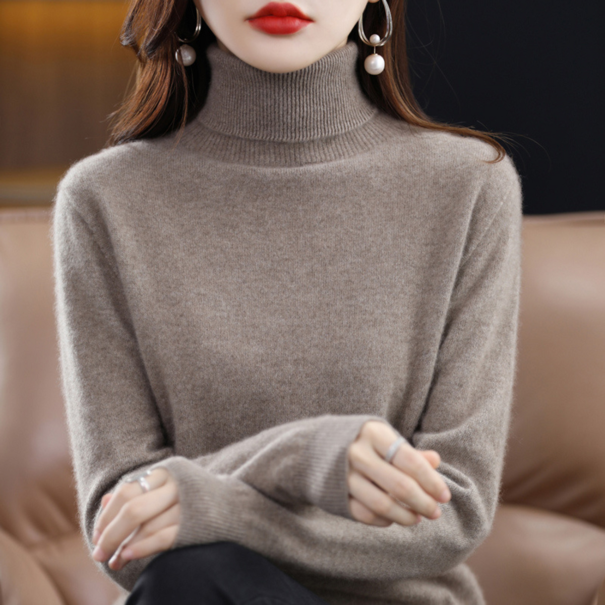 Women’s Cashmere-Blend Slim Turtleneck Sweater in Dark Brown