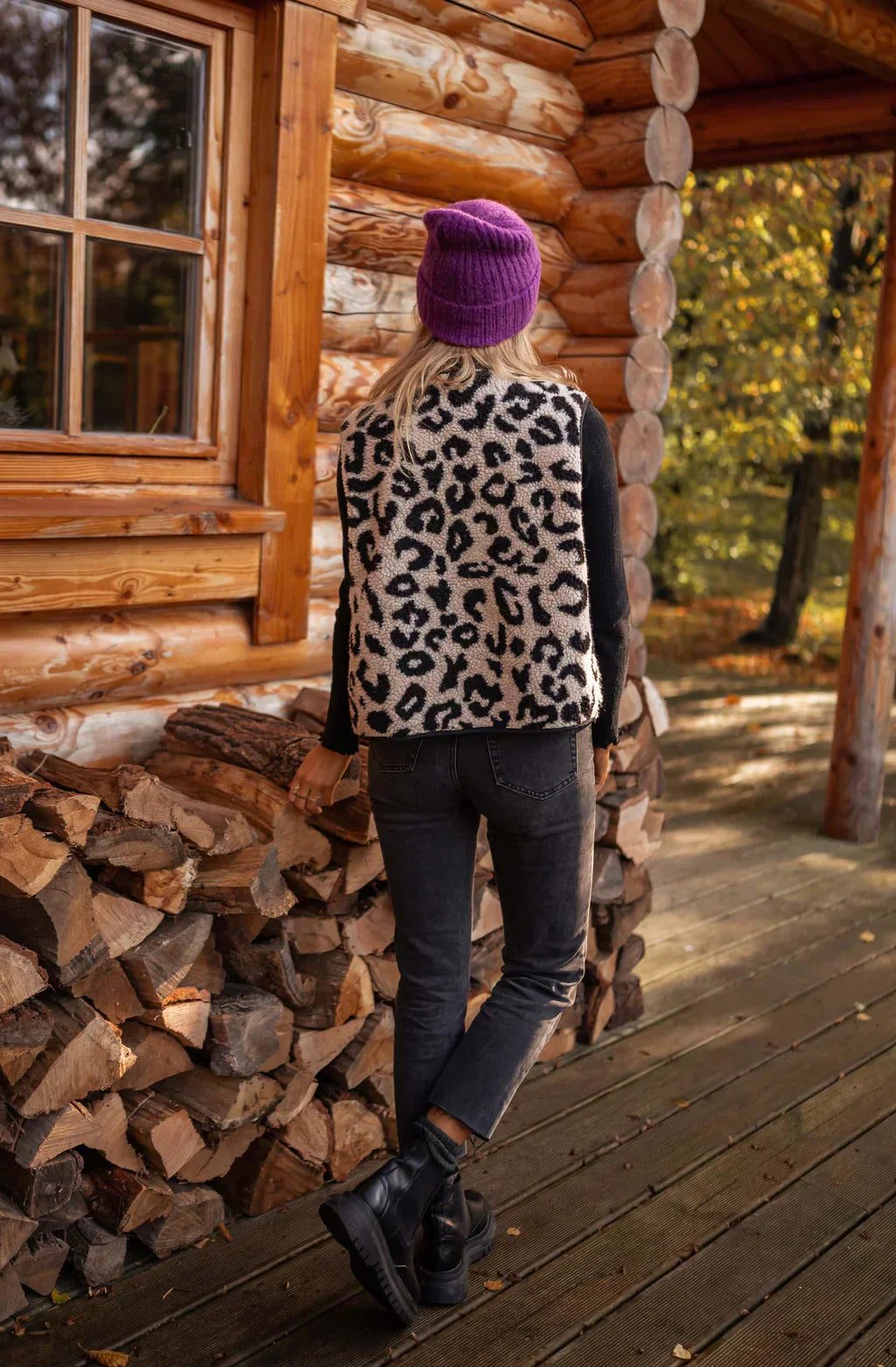 Evadne | Women's Leopard Print Sleeveless Vest