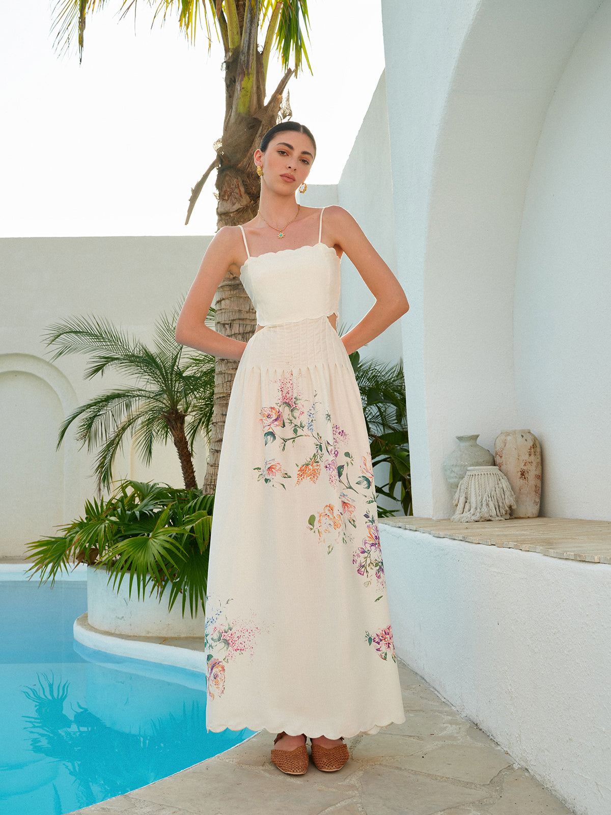 Bianca | Women's Floral Print Lace-Up Back Sleeveless Maxi Dress