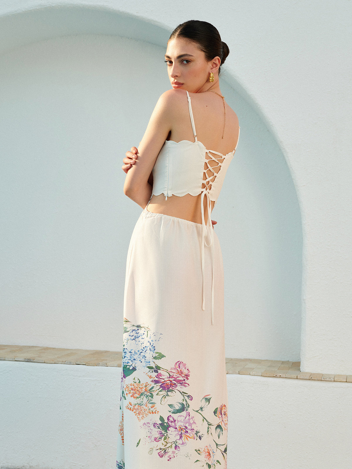 Bianca | Women's Floral Print Lace-Up Back Sleeveless Maxi Dress