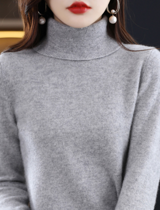 Women’s Cashmere-Blend Slim Turtleneck Sweater in Gray