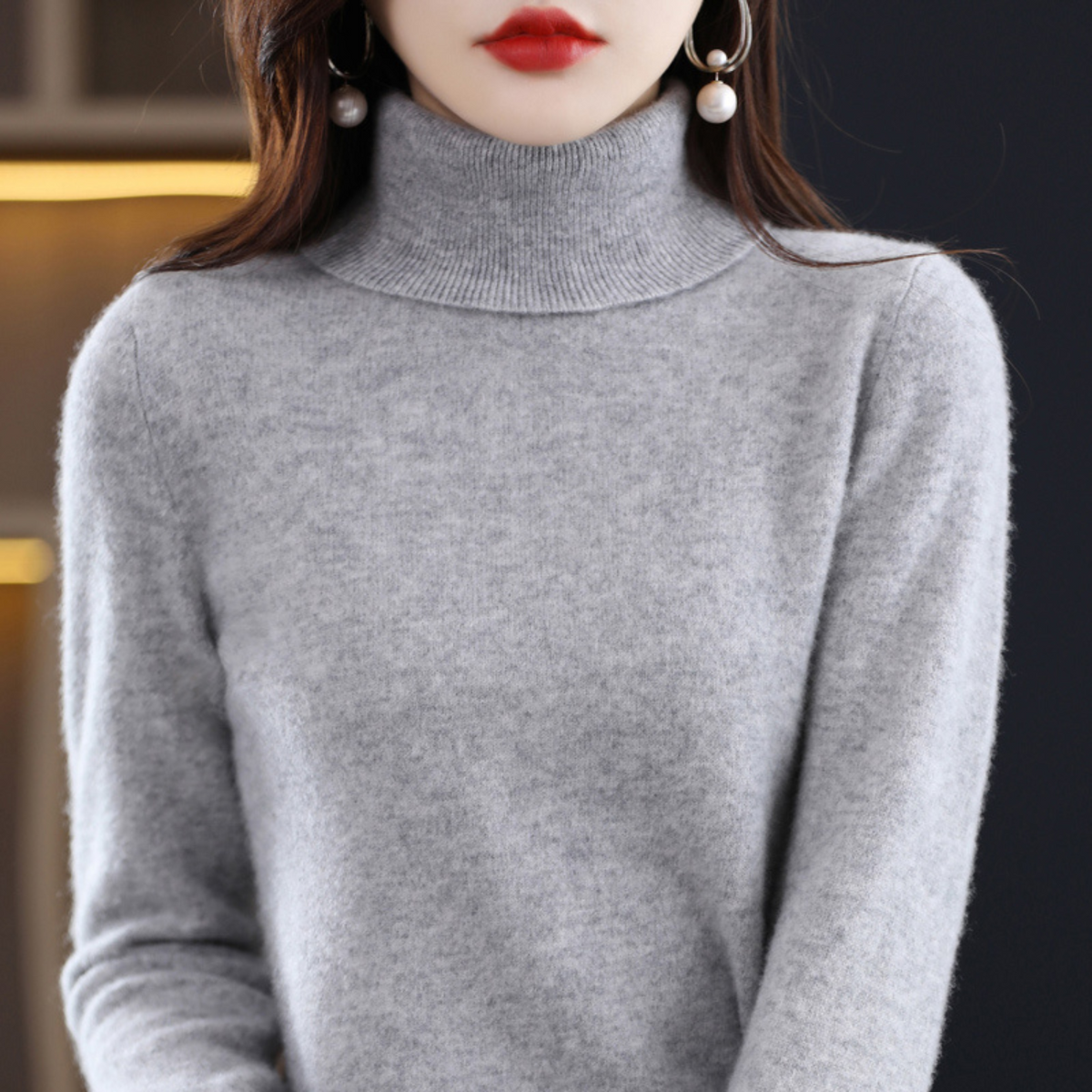 Women’s Cashmere-Blend Slim Turtleneck Sweater in Gray