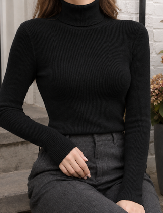 Women's Adeline-Jade Ribbed Turtleneck Sweater - Black