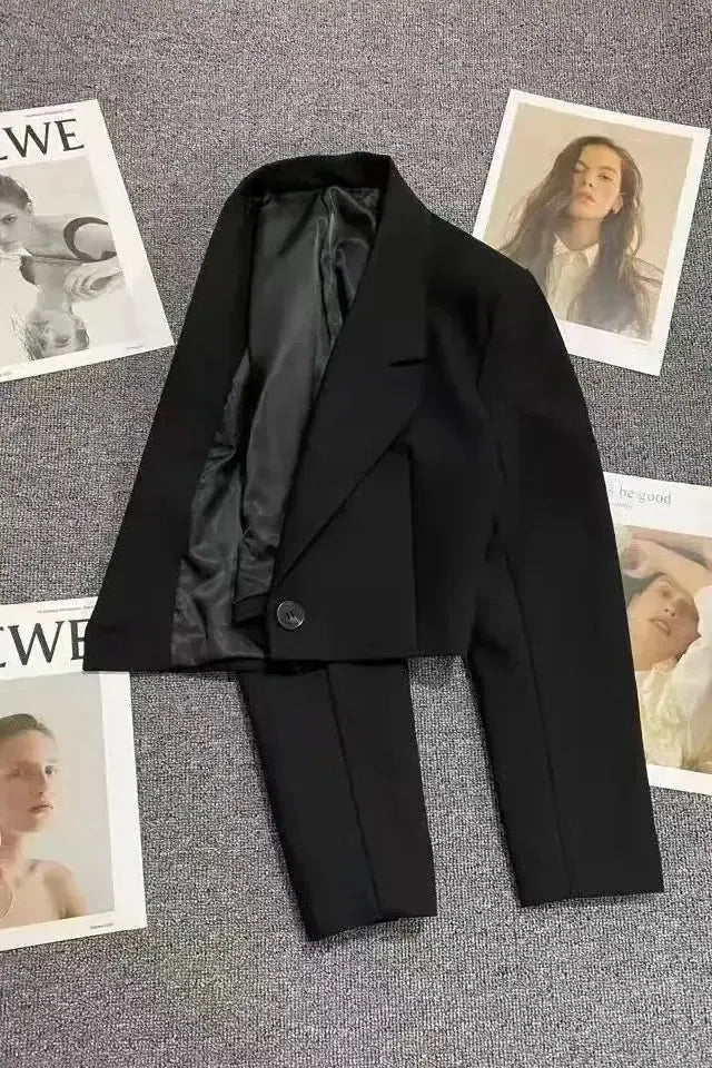Ione | Women's Cropped Blazer with Notched Lapel