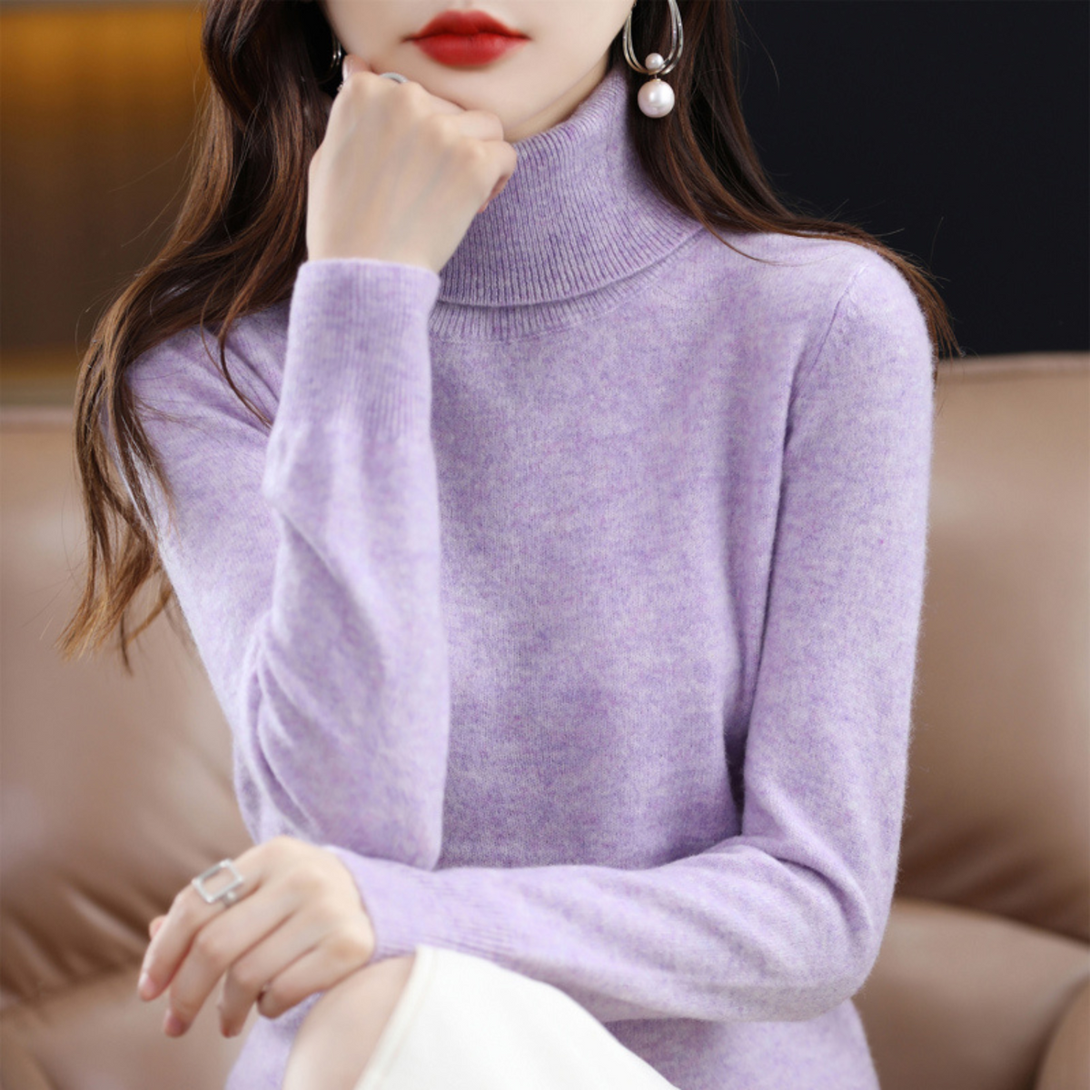 Women’s Cashmere-Blend Slim Turtleneck Sweater in Light Violet